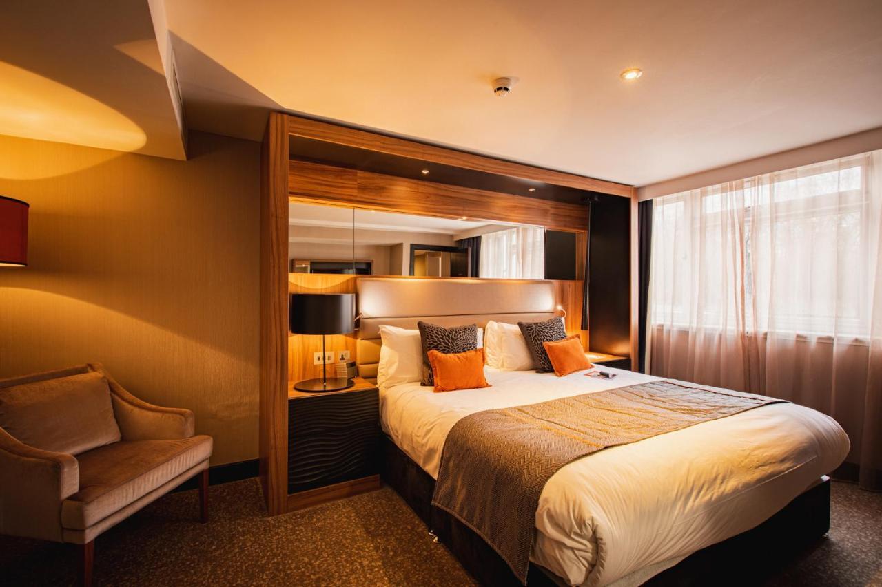 Hotel Crowne Plaza Gerrards Cross By Ihg Beaconsfield Zewnętrze zdjęcie