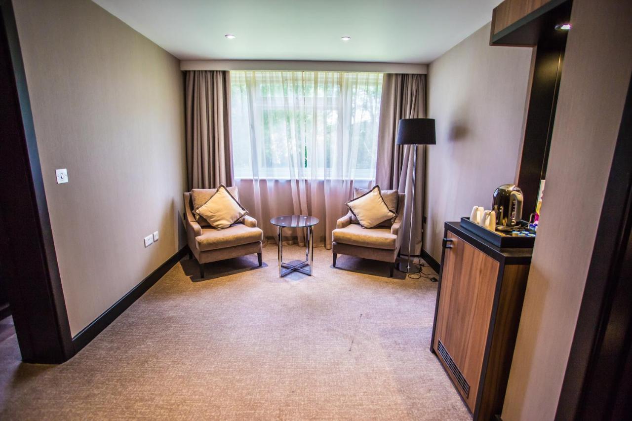 Hotel Crowne Plaza Gerrards Cross By Ihg Beaconsfield Zewnętrze zdjęcie