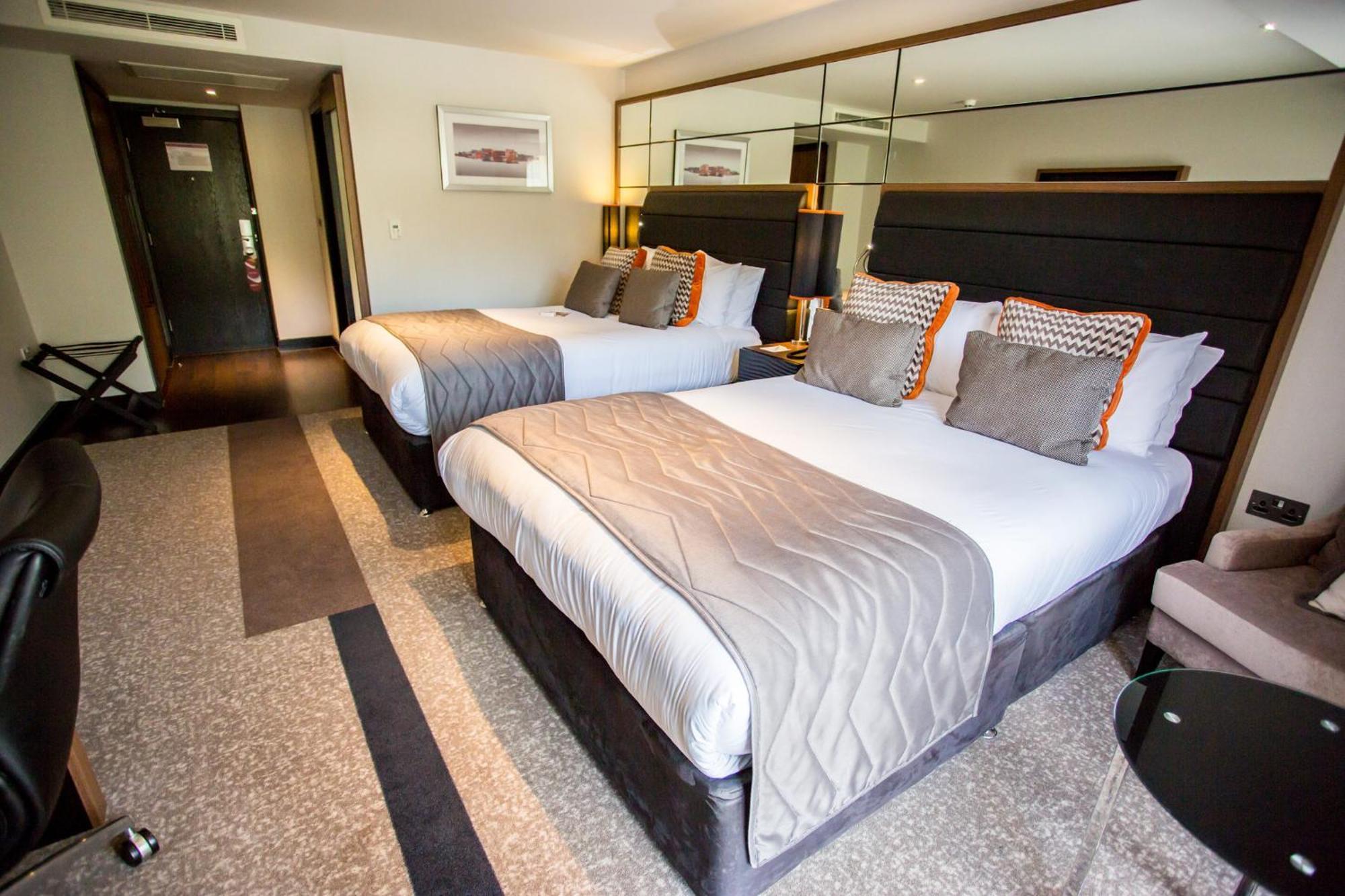 Hotel Crowne Plaza Gerrards Cross By Ihg Beaconsfield Zewnętrze zdjęcie