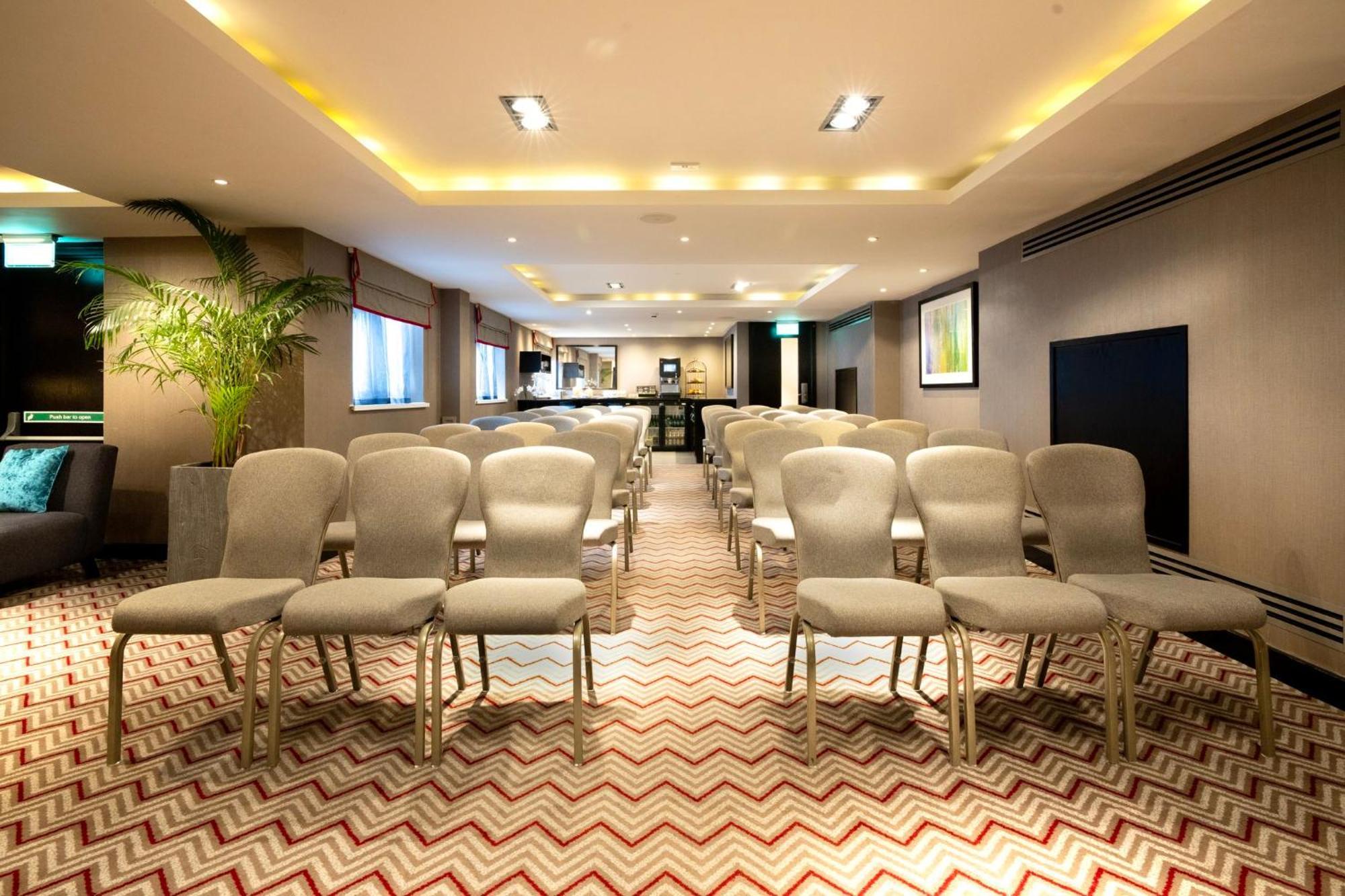 Hotel Crowne Plaza Gerrards Cross By Ihg Beaconsfield Zewnętrze zdjęcie