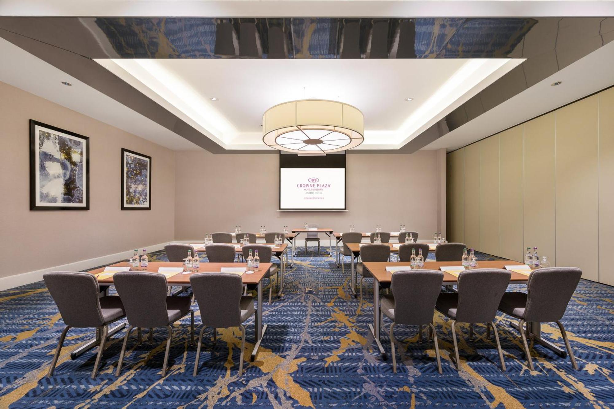 Hotel Crowne Plaza Gerrards Cross By Ihg Beaconsfield Zewnętrze zdjęcie