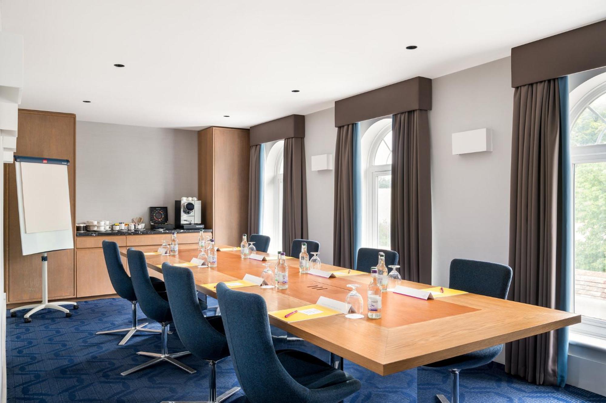 Hotel Crowne Plaza Gerrards Cross By Ihg Beaconsfield Zewnętrze zdjęcie