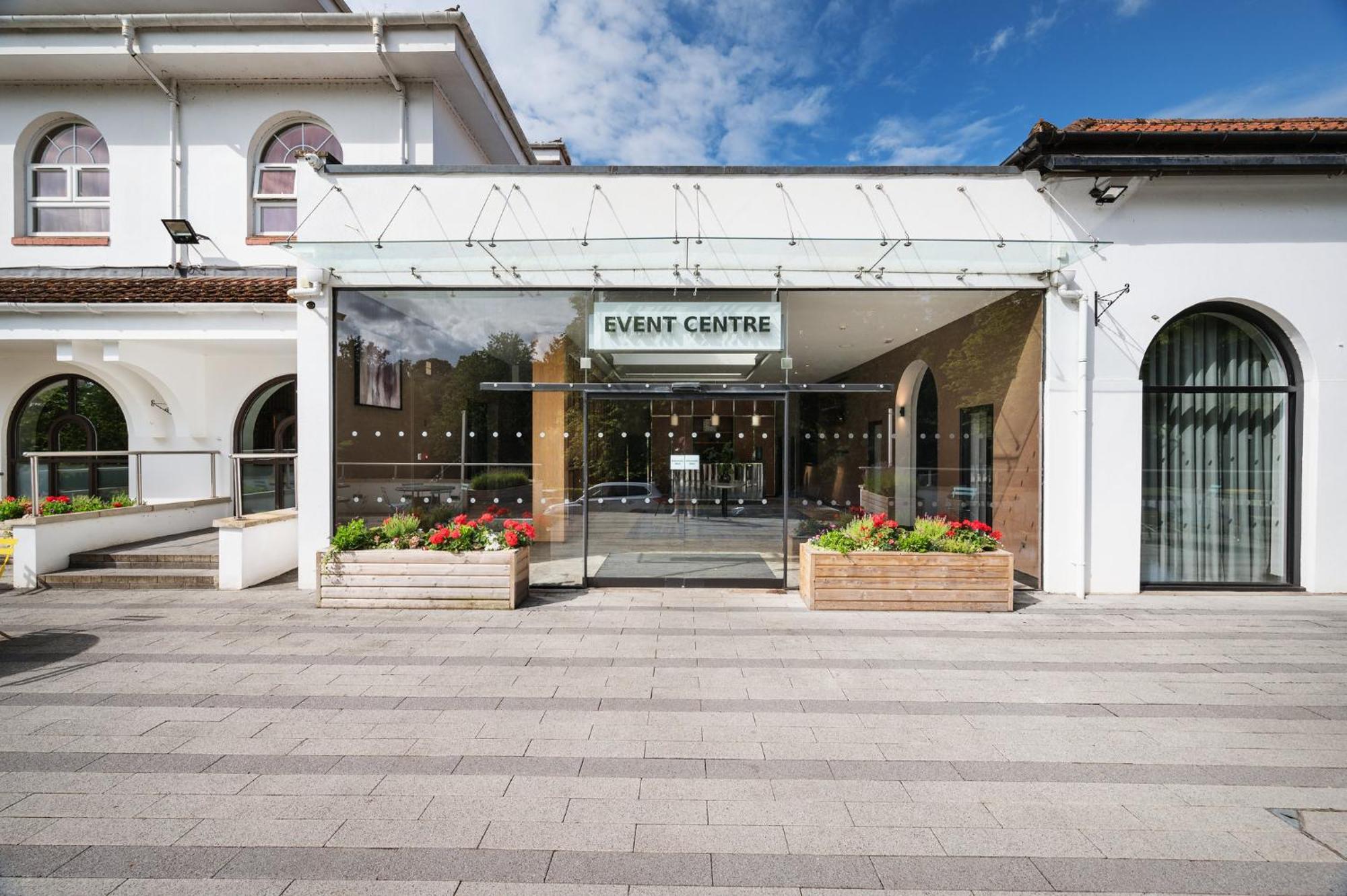 Hotel Crowne Plaza Gerrards Cross By Ihg Beaconsfield Zewnętrze zdjęcie